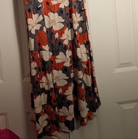 LuLaRoe Red and White Midi Flutter Sleeve Dress - Picture 5 of 5